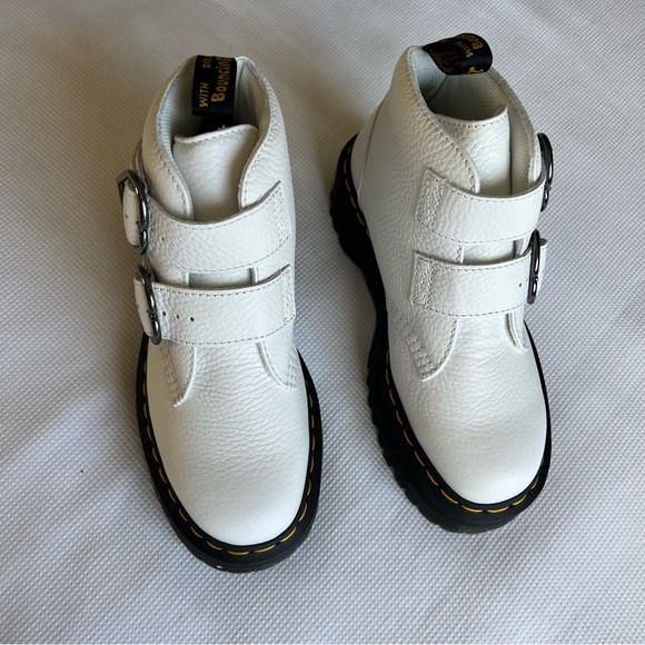 Dr. Martens Devon Heart Platform Boots - Picture 5 of 16